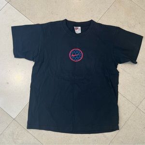 Boys vintage Nike t shirt